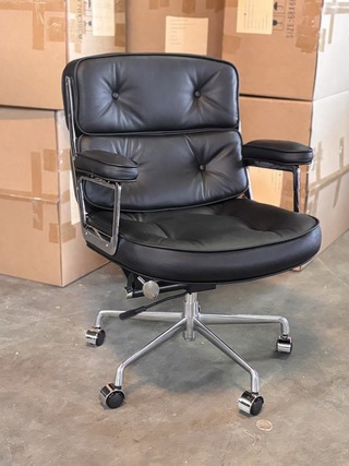 Eames ES104 bureaustoel in zwart leer, Zwart / Chroom